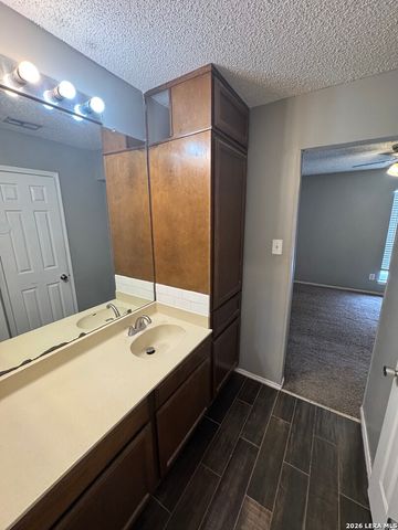 4906 Ali Ave Apt 4, San Antonio, TX 78229