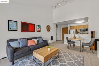55 Fairmount Ave 310, Oakland, CA 94611