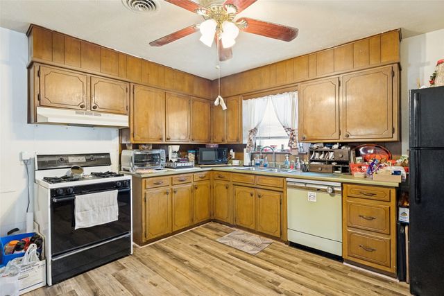 1012 Rosebud Drive, Azle, TX 76020
