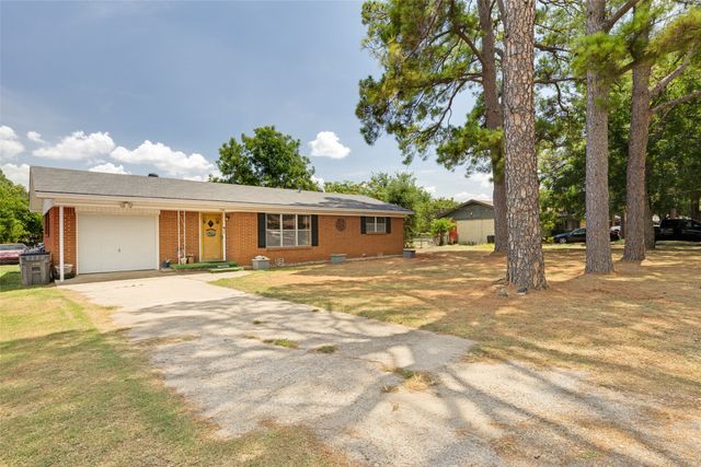 1012 Rosebud Drive, Azle, TX 76020