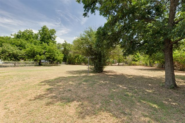 1012 Rosebud Drive, Azle, TX 76020