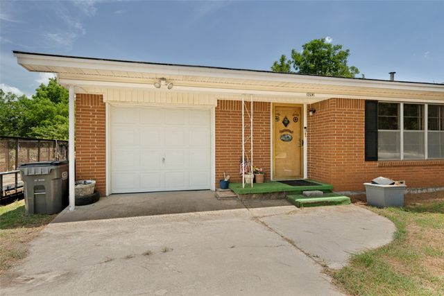 1012 Rosebud Drive, Azle, TX 76020