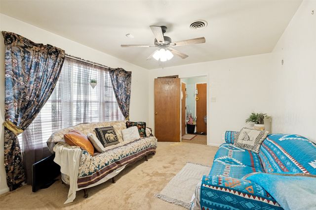 1012 Rosebud Drive, Azle, TX 76020