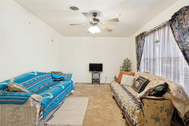1012 Rosebud Drive, Azle, TX 76020