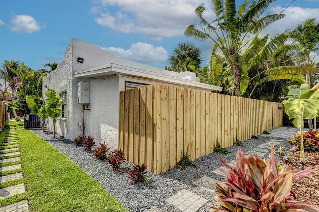 721 Franklin Road, West Palm Beach, FL 33405