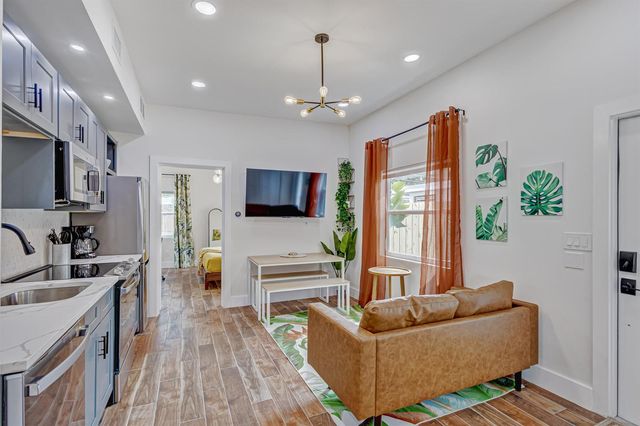 721 Franklin Road, West Palm Beach, FL 33405