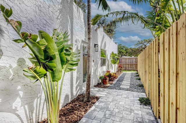 721 Franklin Road, West Palm Beach, FL 33405