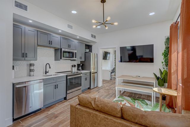 721 Franklin Road, West Palm Beach, FL 33405