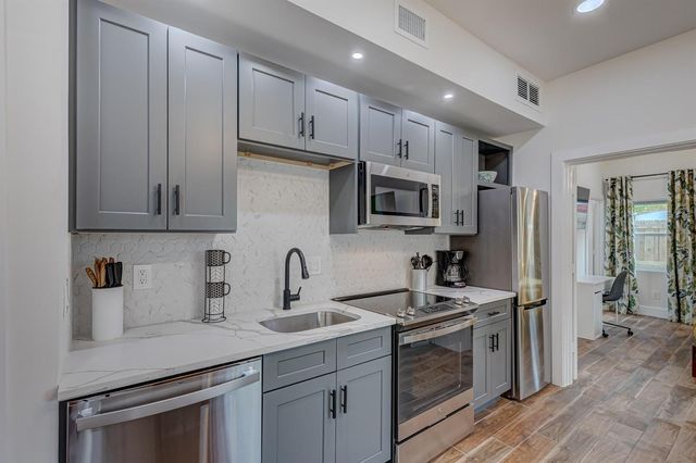 721 Franklin Road, West Palm Beach, FL 33405