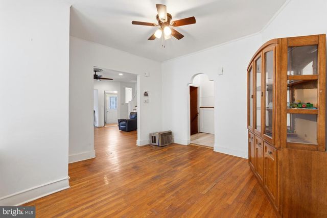 6211 WAYNE AVE, Philadelphia, PA 19144