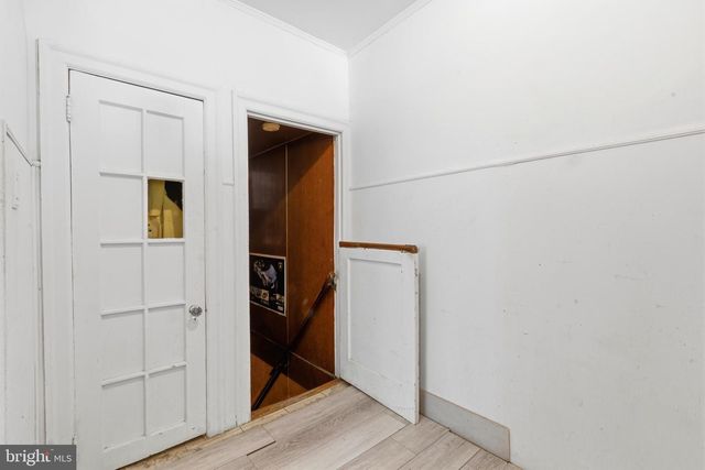 6211 WAYNE AVE, Philadelphia, PA 19144
