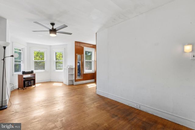 6211 WAYNE AVE, Philadelphia, PA 19144