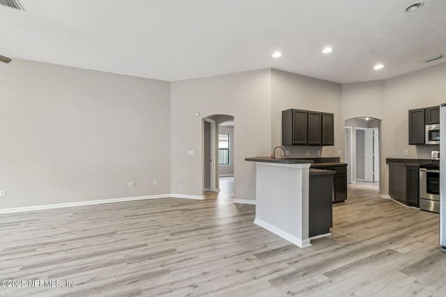 2770 CRUMPLEHORN Lane, Orange Park, FL 32073