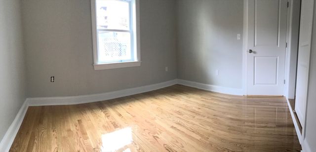 6 Saint James Pl 6, Boston, MA 02119
