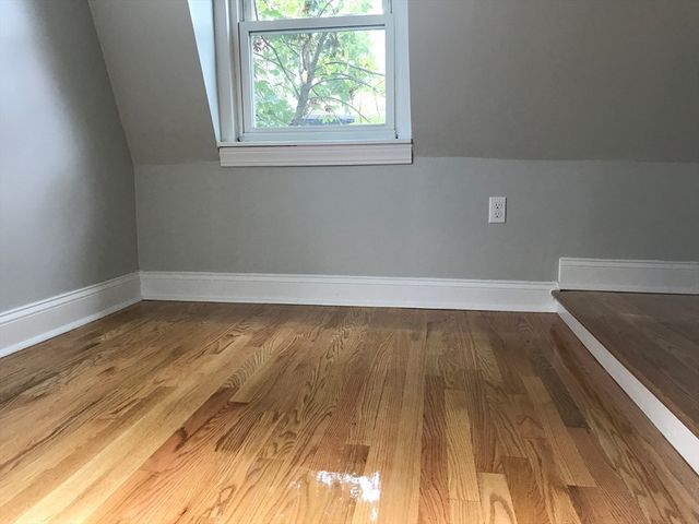 6 Saint James Pl 6, Boston, MA 02119