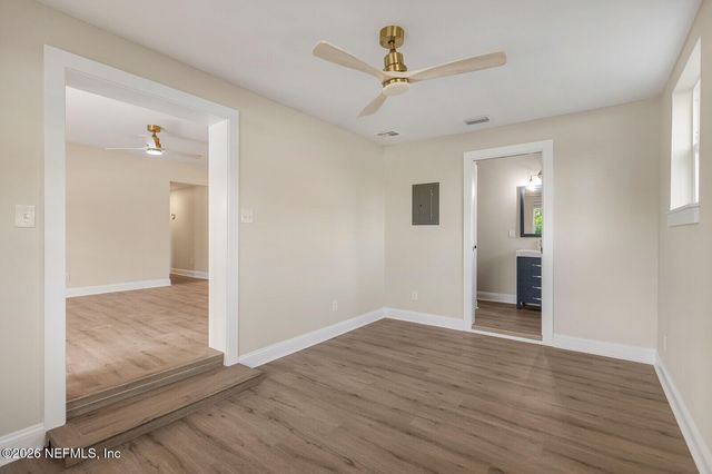 2614 LEONID Road, Jacksonville, FL 32218
