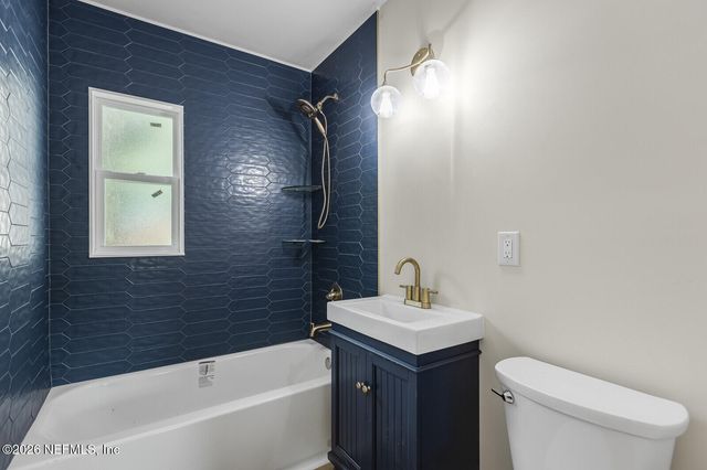 2614 LEONID Road, Jacksonville, FL 32218