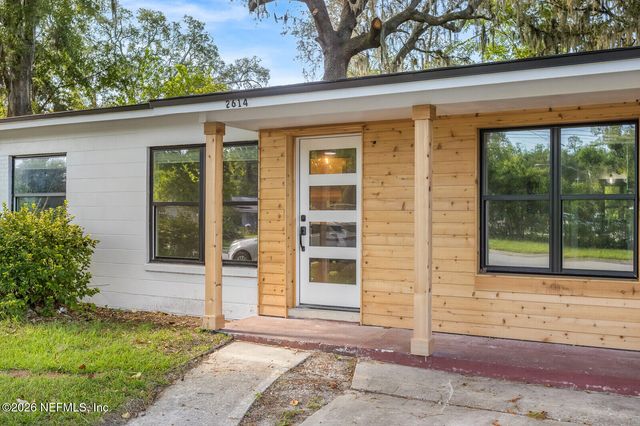 2614 LEONID Road, Jacksonville, FL 32218