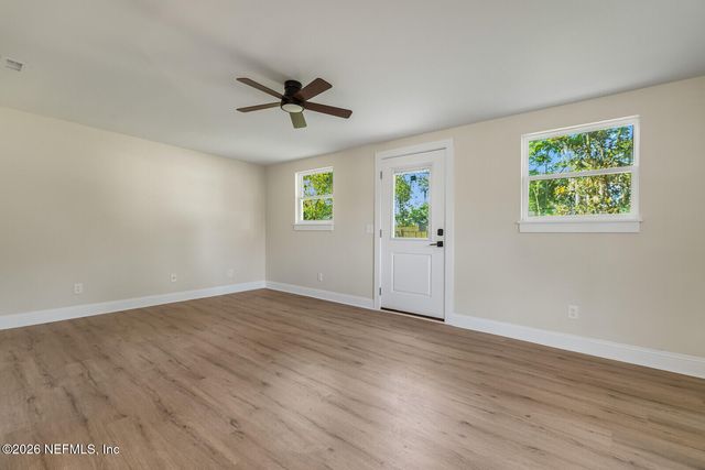 2614 LEONID Road, Jacksonville, FL 32218