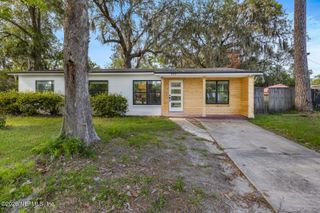 2614 LEONID Road, Jacksonville, FL 32218
