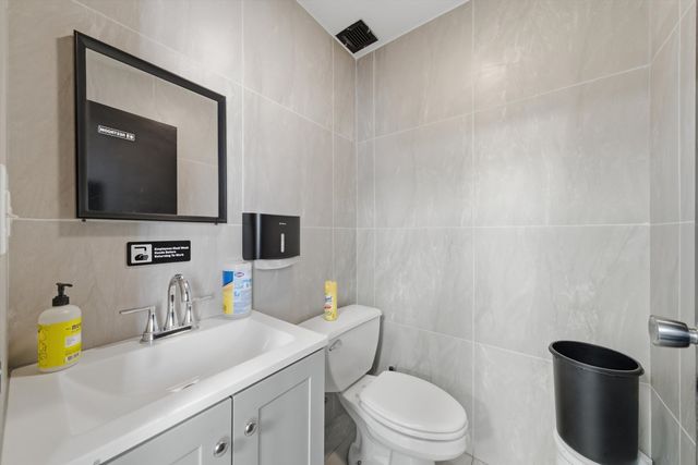 1831 N Lorel Avenue, Chicago, IL 60639