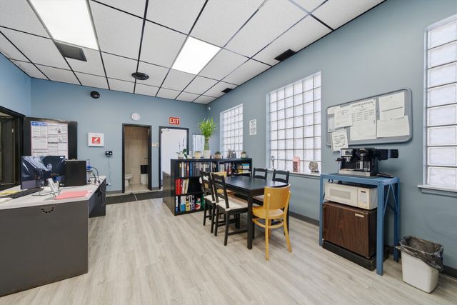 1831 N Lorel Avenue, Chicago, IL 60639