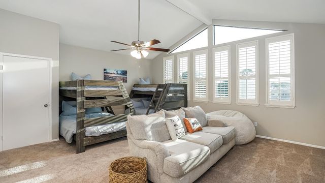 129 Capetown, Conroe, TX 77356