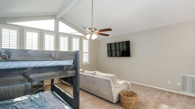 129 Capetown, Conroe, TX 77356