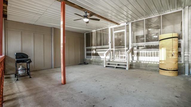 129 Capetown, Conroe, TX 77356