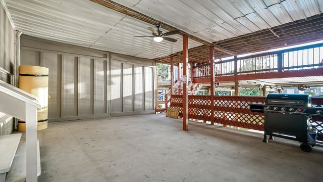 129 Capetown, Conroe, TX 77356