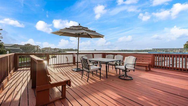 129 Capetown, Conroe, TX 77356