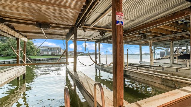 129 Capetown, Conroe, TX 77356