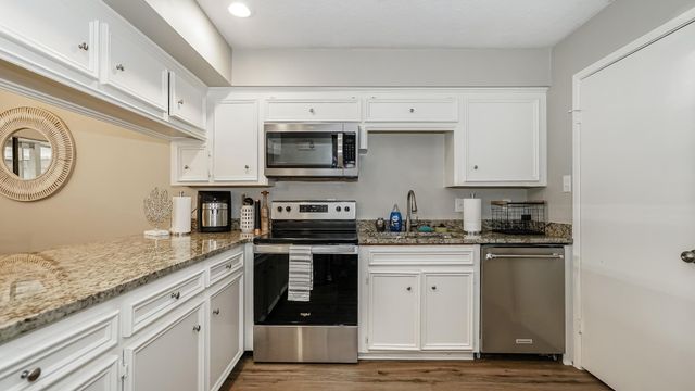 129 Capetown, Conroe, TX 77356