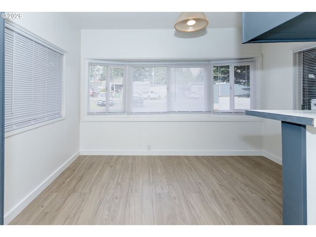 5170 GRAND Ave 38, Florence, OR 97439