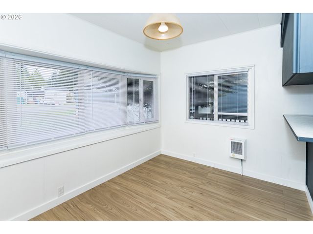 5170 GRAND Ave 38, Florence, OR 97439