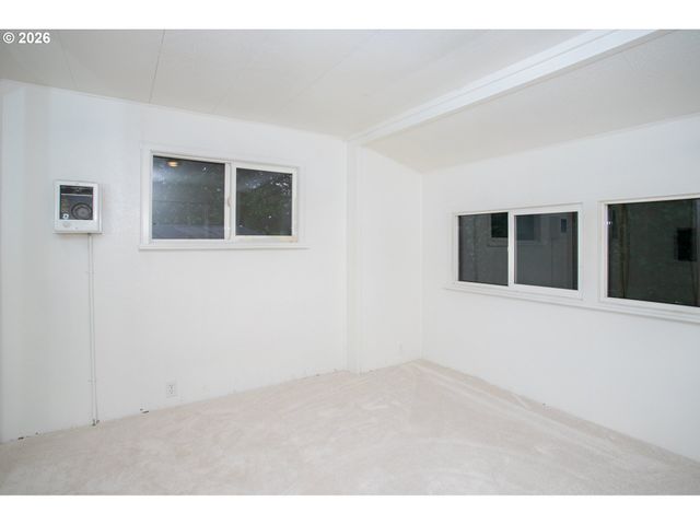 5170 GRAND Ave 38, Florence, OR 97439