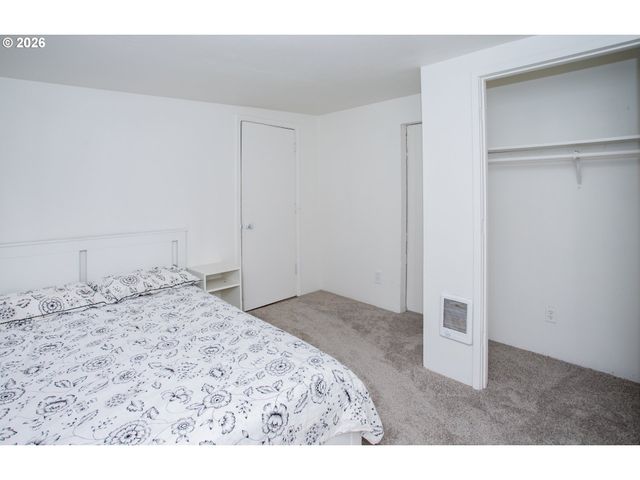 5170 GRAND Ave 38, Florence, OR 97439