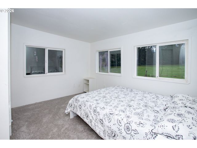 5170 GRAND Ave 38, Florence, OR 97439