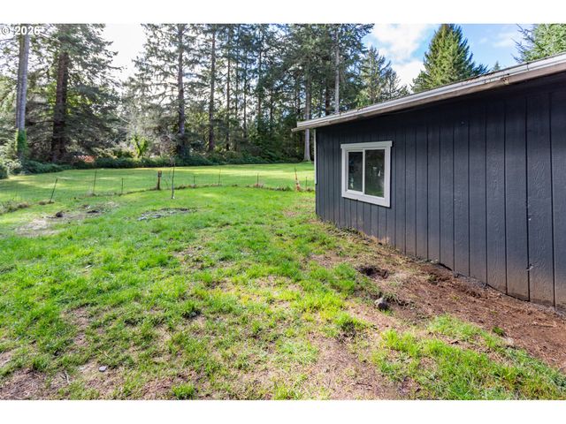 5170 GRAND Ave 38, Florence, OR 97439