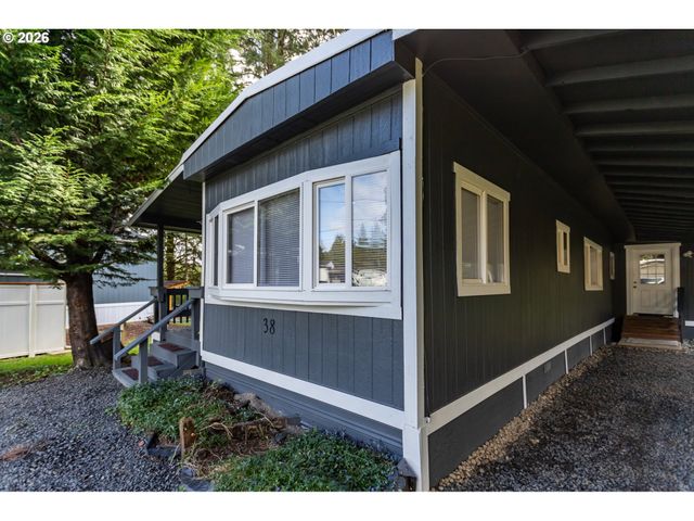 5170 GRAND Ave 38, Florence, OR 97439