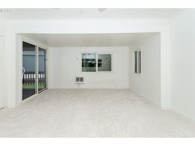 5170 GRAND Ave 38, Florence, OR 97439