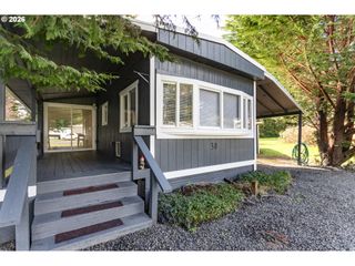 5170 GRAND Ave 38, Florence, OR 97439