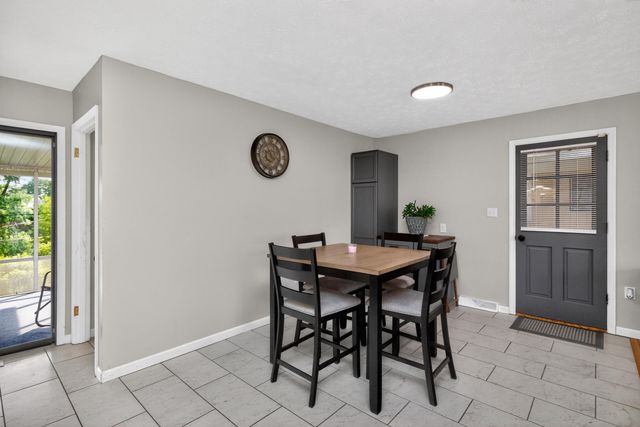 13 Lakeview Drive, Winchester, KY 40391