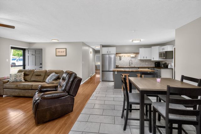 13 Lakeview Drive, Winchester, KY 40391
