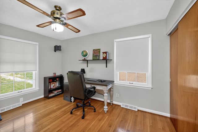 13 Lakeview Drive, Winchester, KY 40391