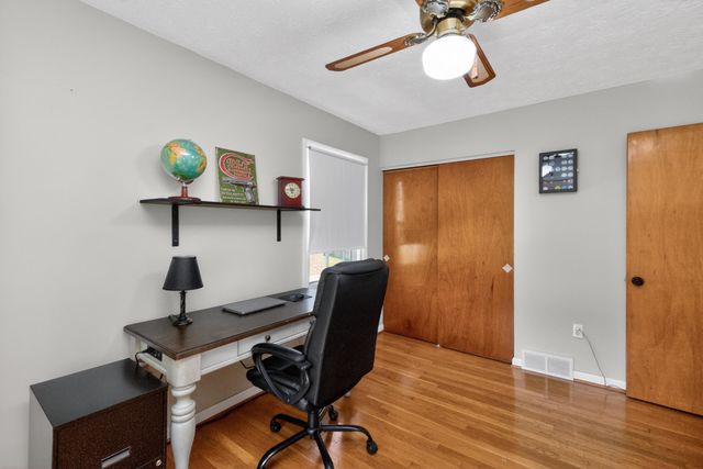 13 Lakeview Drive, Winchester, KY 40391