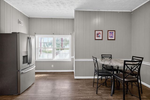 13 Lakeview Drive, Winchester, KY 40391