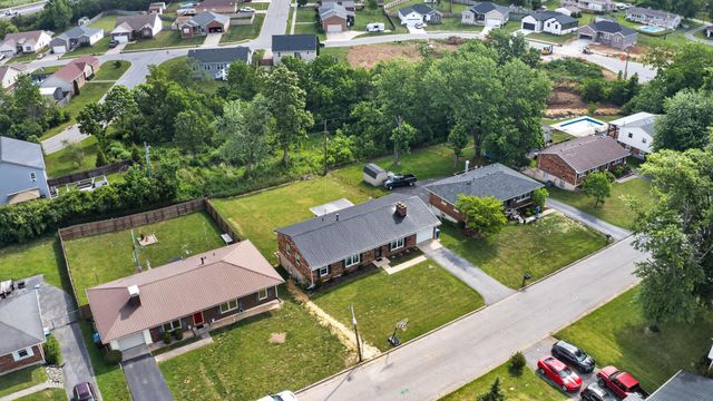 13 Lakeview Drive, Winchester, KY 40391