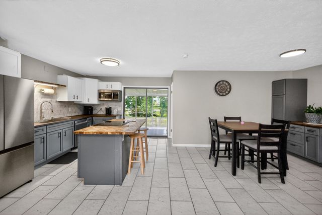 13 Lakeview Drive, Winchester, KY 40391