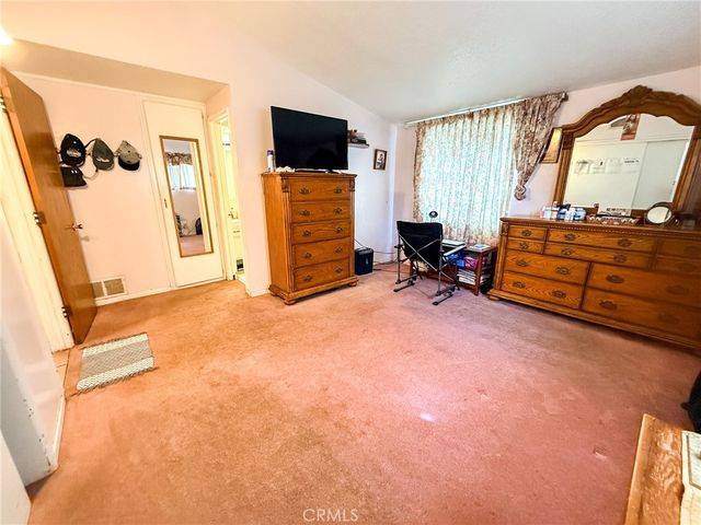 6712 La Jolla, Riverside, CA 92504